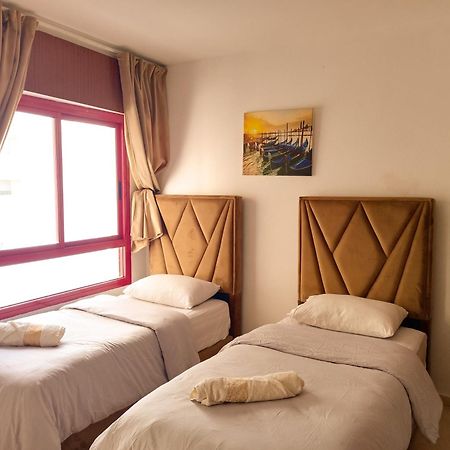 Appartement A Malabata En Face Centre Commercial Megarama & La Gare De Tgv M2 Tanca Dış mekan fotoğraf